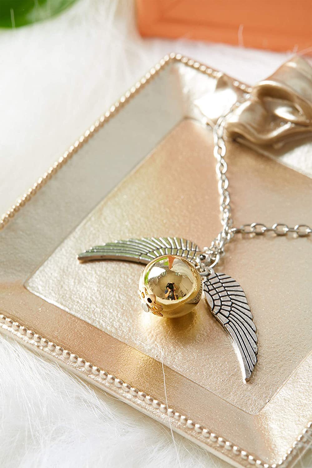 Harry Potter Golden Snitch Necklace Pendant Quidditch Match Wings Gold & Silver Key chains - Homeware Discounts