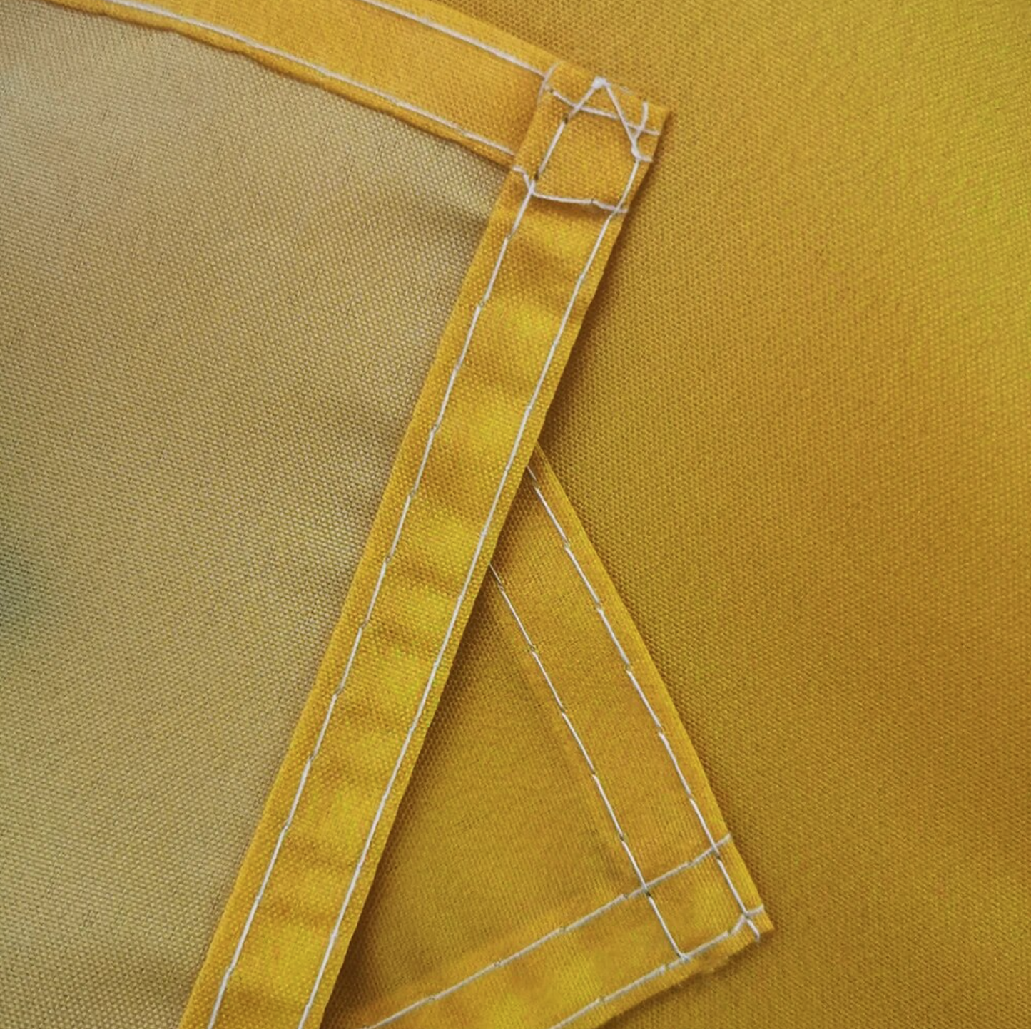 Large Sri Lanka Flag Heavy Duty Outdoor Sri Lankan 90 X 150 CM - 3ft x 5ft - Homeware Discounts