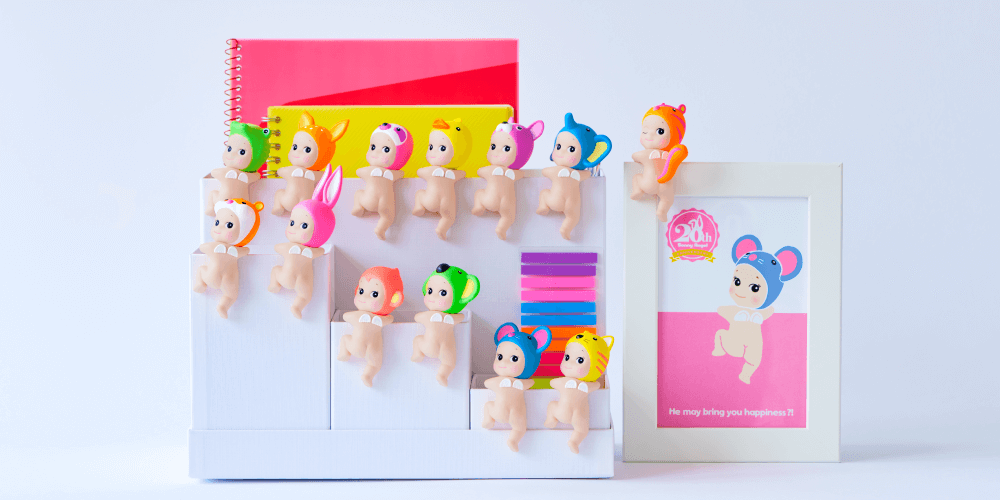 Sonny Angel Hippers 20th Anniversary Looking Back Series Mini Figure - My Store